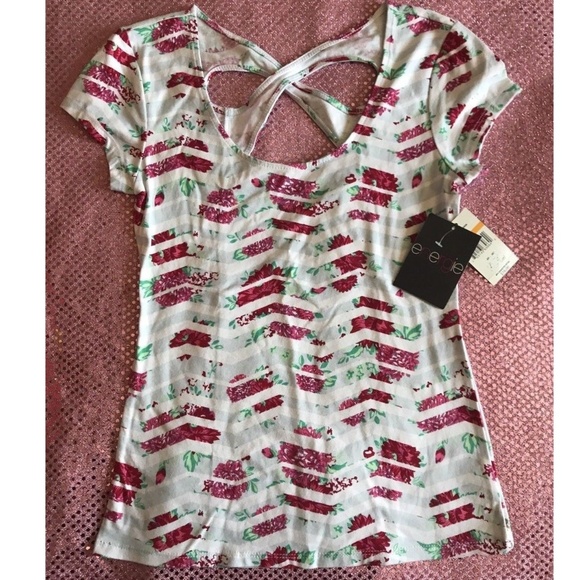 Energie Tops - Energie Stretch Criss Cross Back  T-Shirt